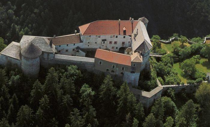 schloss-rodenegg-schluchtenwanderung